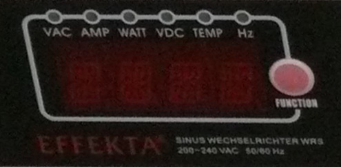 LCD Display vom Sinus Wechselrichter WRS 700 Watt 12 Volt